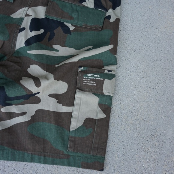 OBEY Men Recon Cargo Shorts in Field Camouflage Size 30 Brand New - Picture 3 of 8